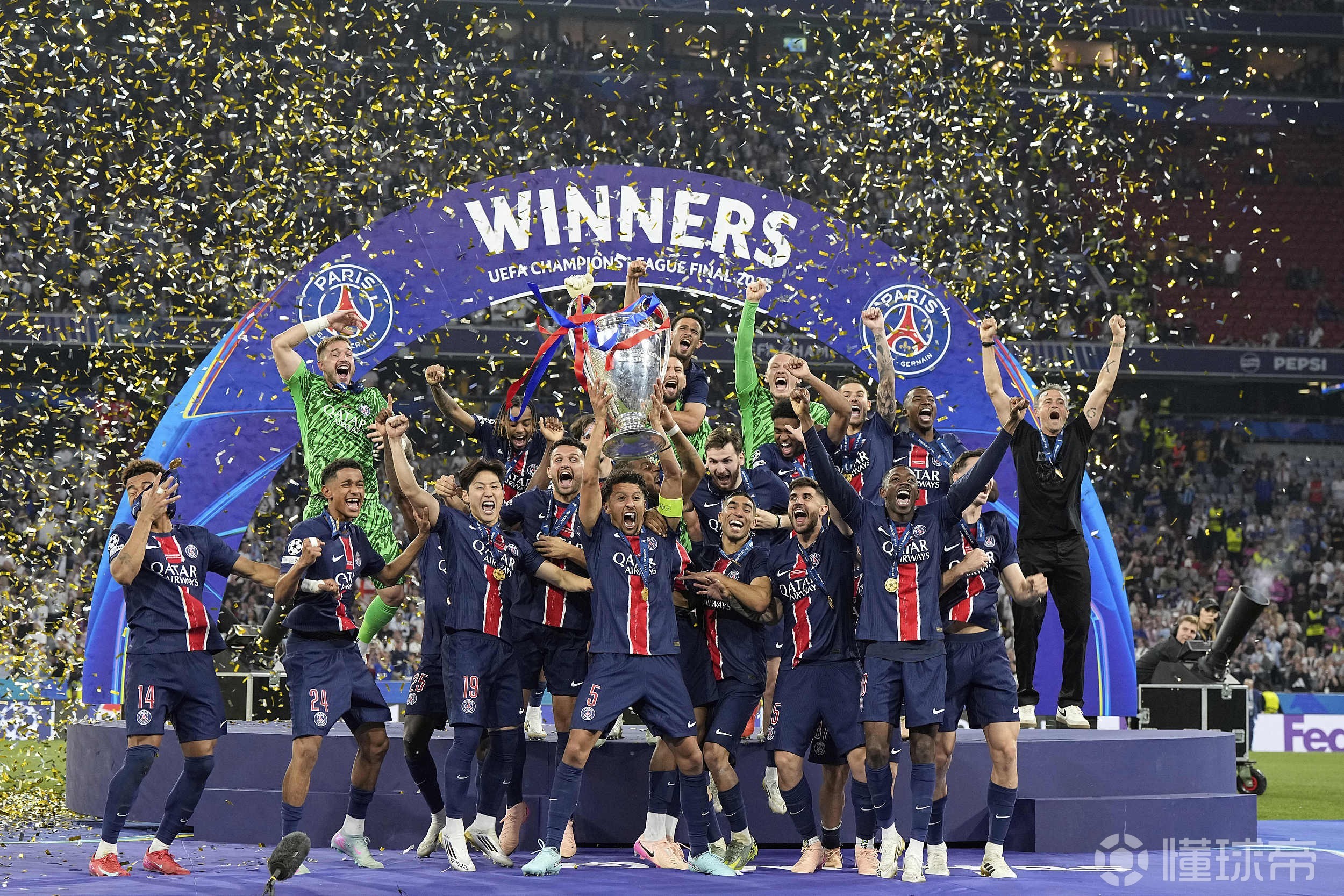 巴黎圣日耳曼不断突破!,德罗巴连续七场比赛得分超过领先优势明显赢得满堂喝彩的简单介绍爱游戏内容中心