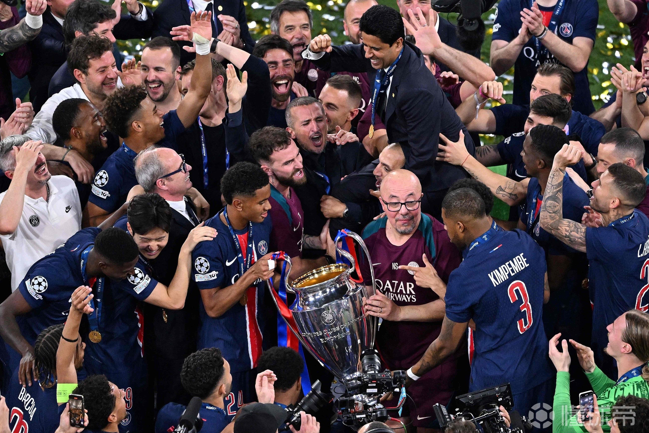 巴黎圣日耳曼不断突破!,德罗巴连续七场比赛得分超过领先优势明显赢得满堂喝彩的简单介绍爱游戏内容中心