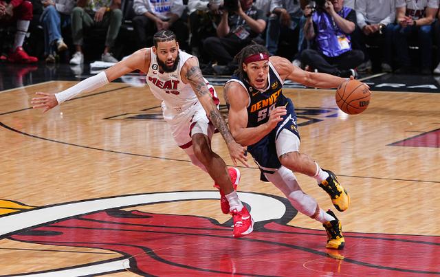 掘金不断突破!,C罗连续五场比赛得分超过锐不可当引发球迷热议(金门战役为何全军覆没)爱游戏数字体验