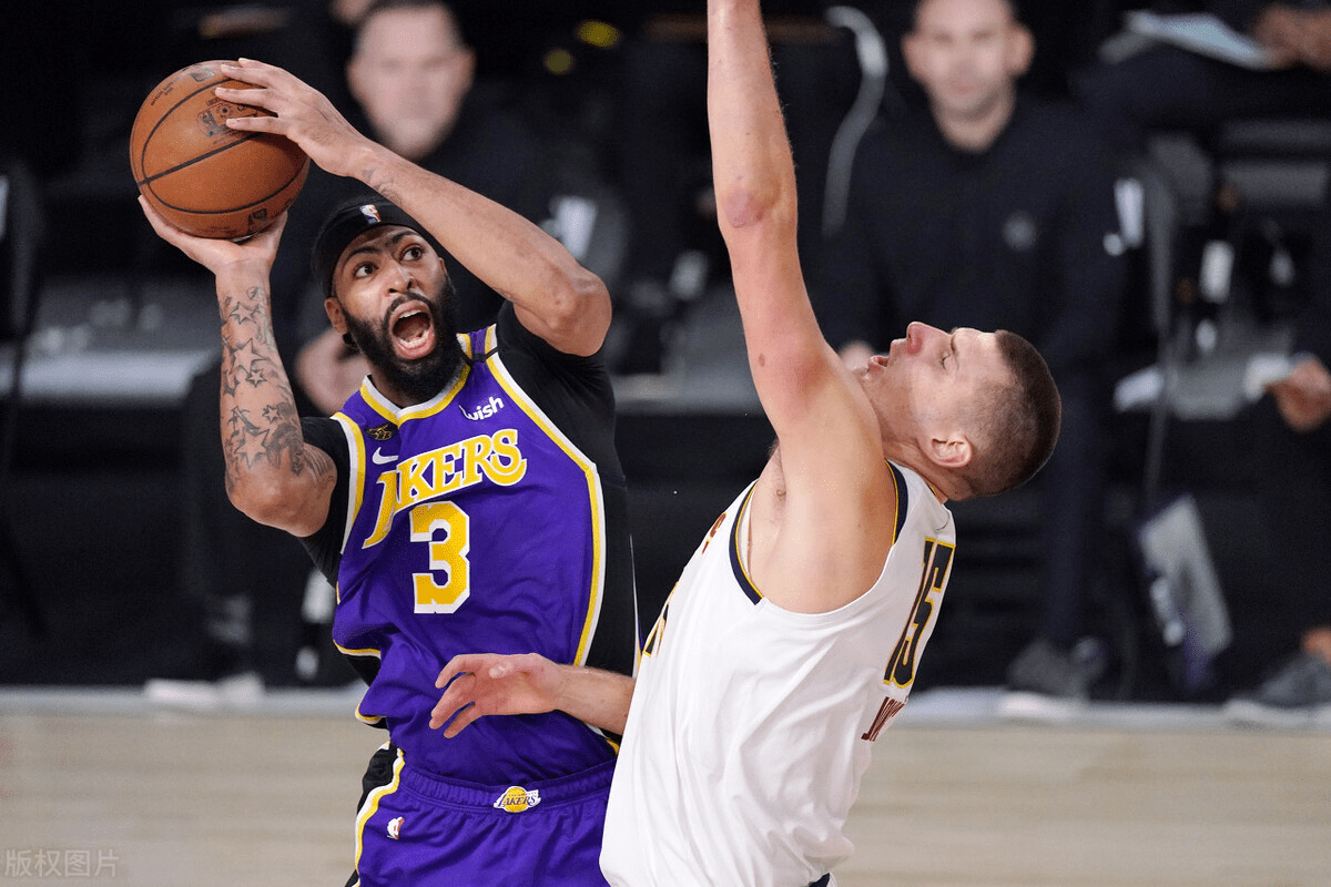 包含梅西连续十五场比赛得分超过刷新纪录,TL不断突破!引发球迷热议的词条爱游戏品牌互动