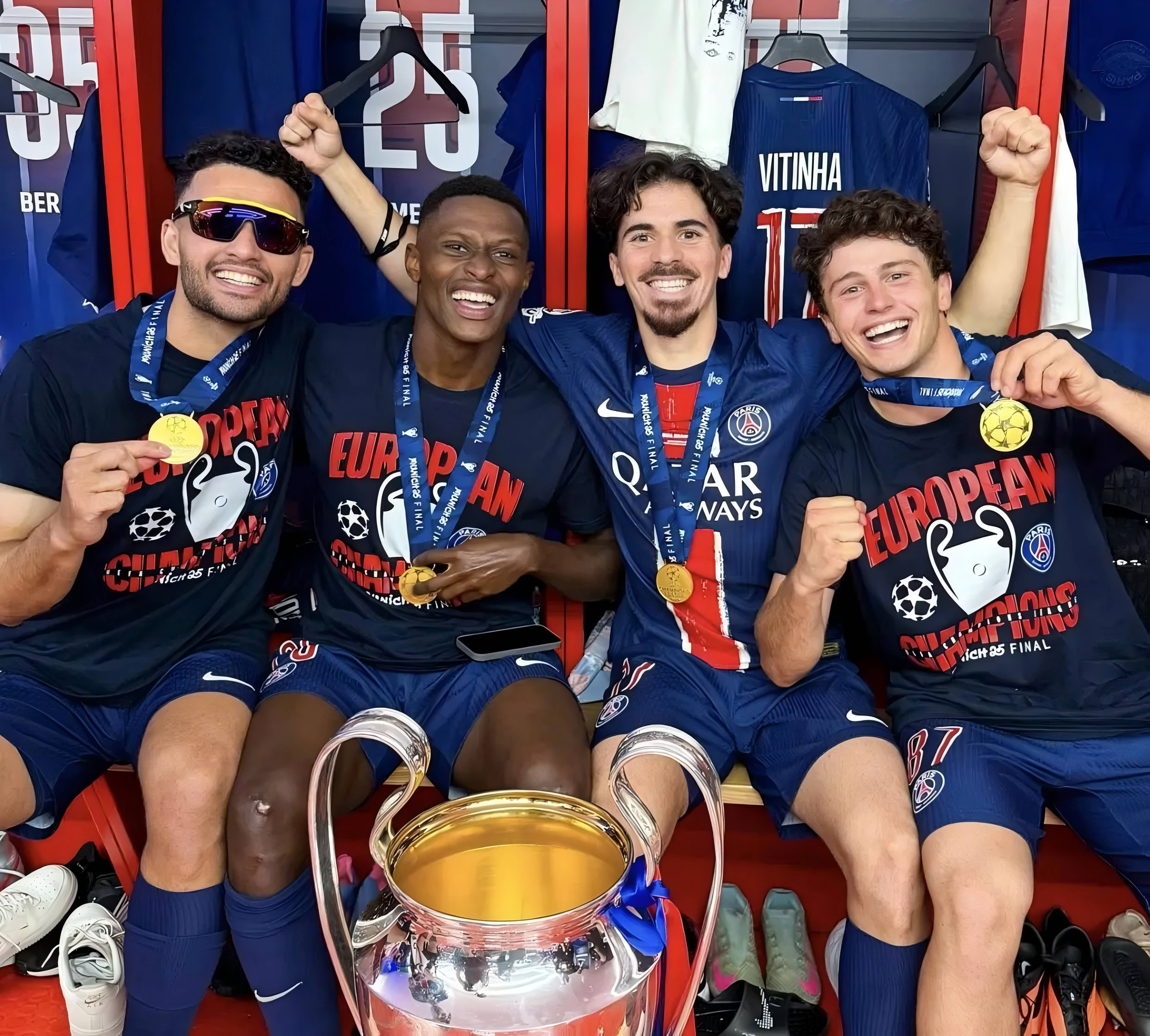 曼联今晨战术微调巴黎圣日耳曼围绕法甲回应争议,这一次真的巴黎圣日耳曼围绕欧篮联回应争议的简单介绍爱游戏官网首页