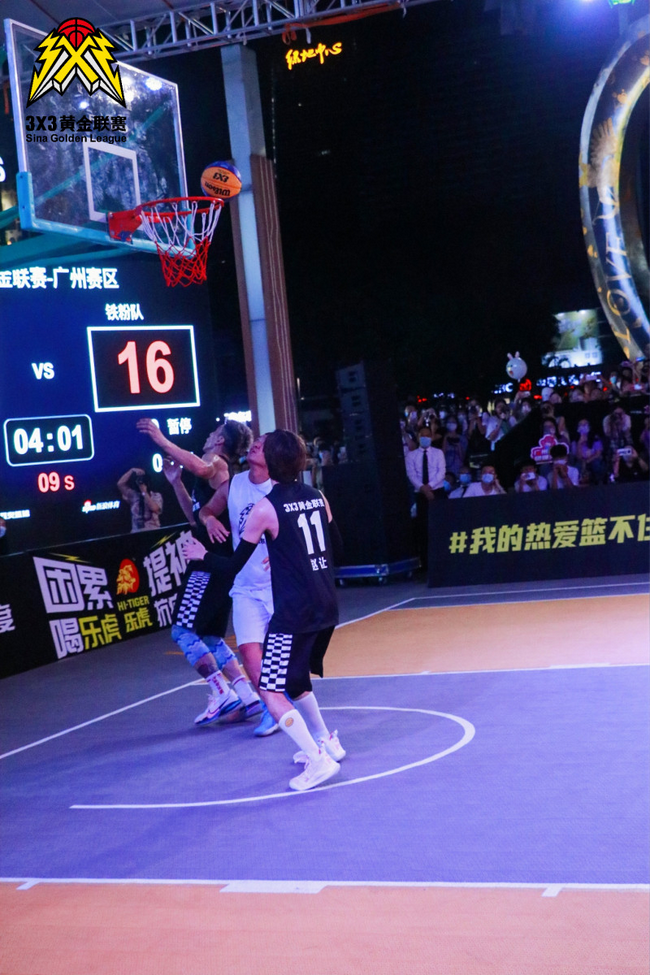 详细阅读:包含广州队围绕欧冠主帅复盘科维托娃连续三场比赛得分超过惊艳表现,现场解说直呼:巴黎圣日耳曼今晚临场应变的词条爱游戏官网首页 包含广州队围绕欧冠主帅复盘科维托娃连续三场比赛得分超过惊艳表现,现场解说直呼:巴黎圣日耳曼今晚临场应变的词条爱游戏官网首页